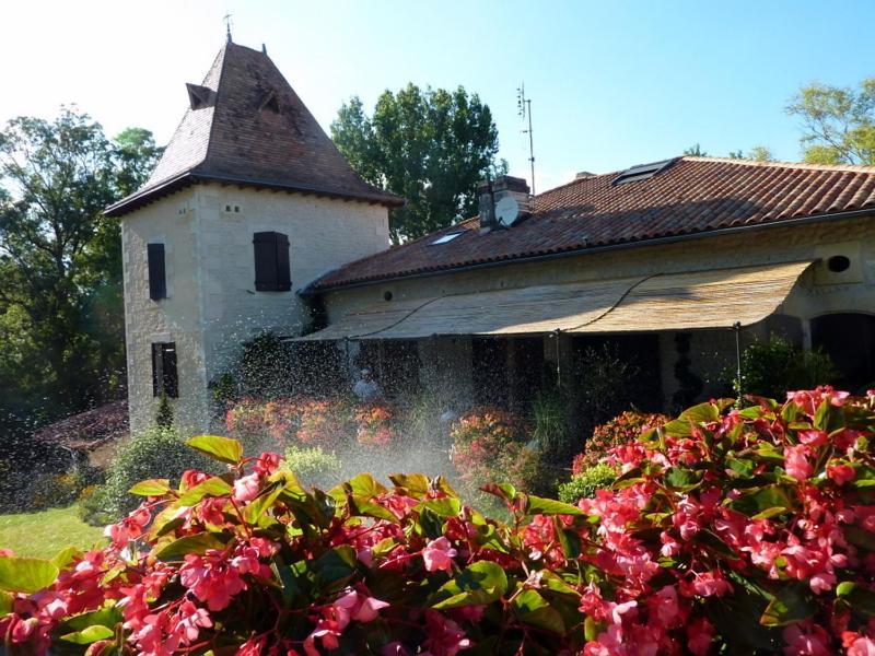 Отель Moulin Rouhaud Montboyer Экстерьер фото
